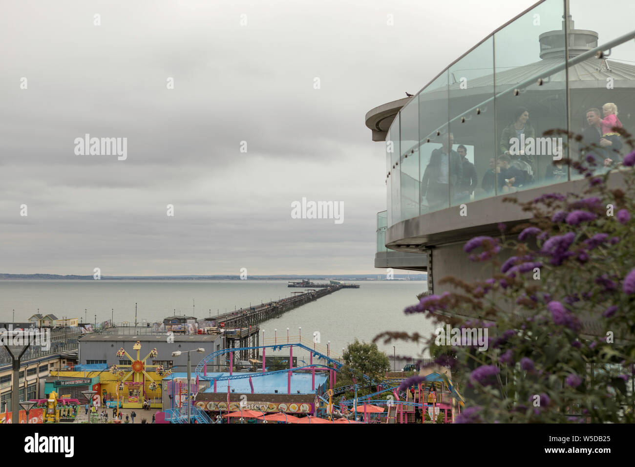 Southend on Sea, Regno Unito. 28 Luglio, 2019. Nuvoloso nuvoloso meteo presso il lungomare. Credito: Penelope Barritt/Alamy Live News Foto Stock