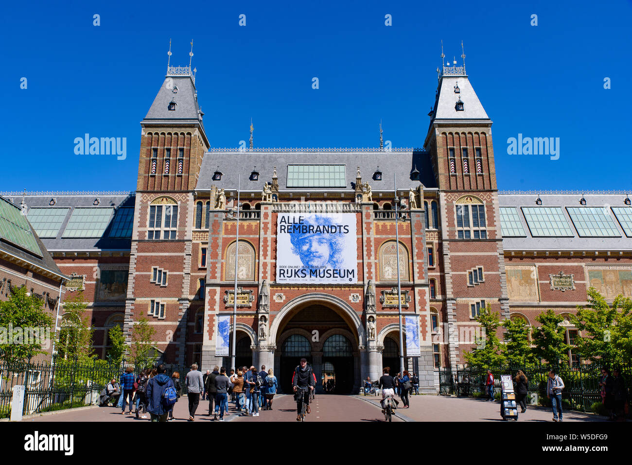 Il Rijksmuseum, il museo nazionale di arte e storia presso la piazza dei musei di Amsterdam, Paesi Bassi Foto Stock