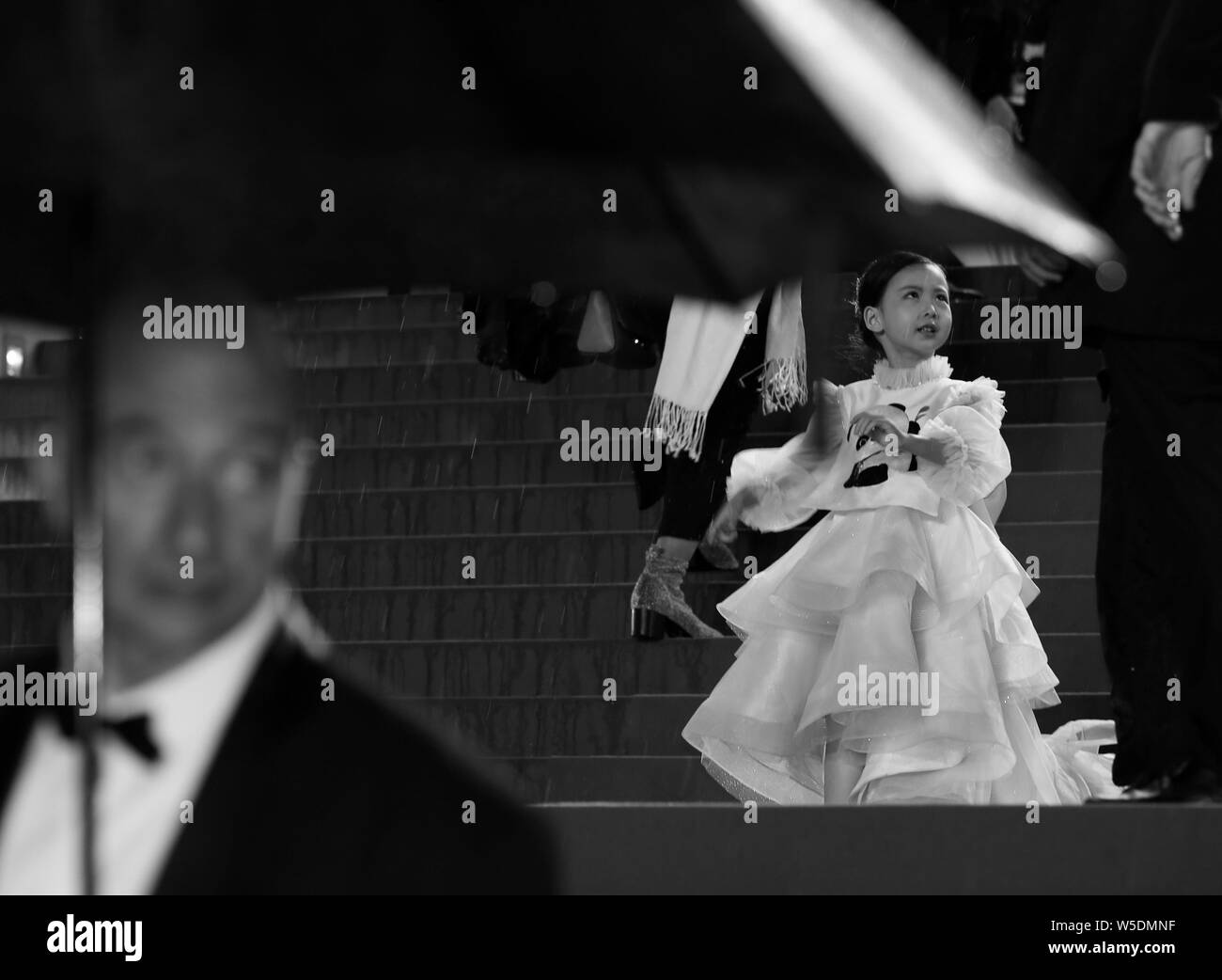CANNES, Francia - 18 Maggio: una valutazione assiste i screening Whistlers durante la 72a Cannes Film Festival (Mickael Chavet) Foto Stock