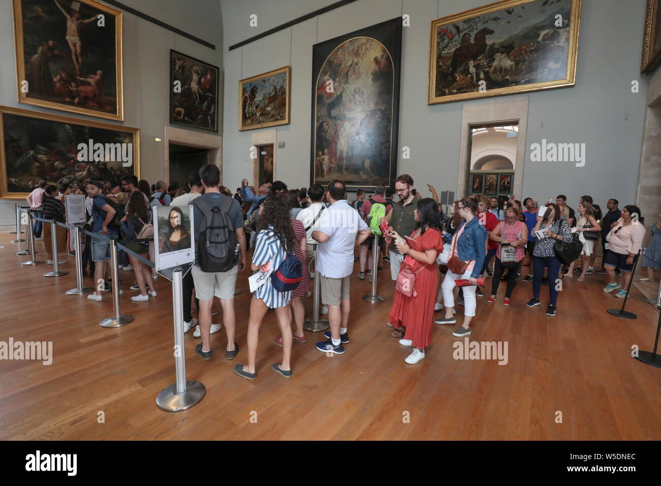 La Mona Lisa temporaneamente sul display nella Galerie MEDICIS Foto Stock