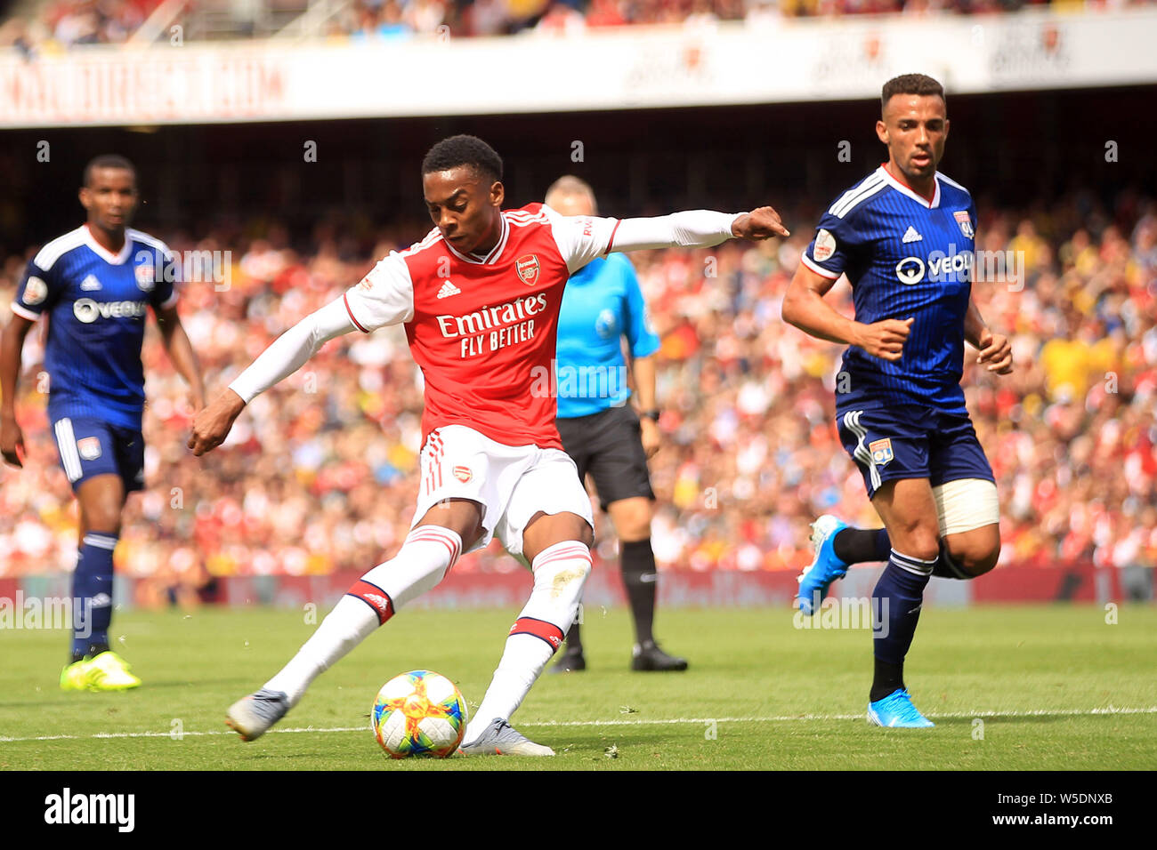 Londra, Regno Unito. 28 Luglio, 2019. Joe Willock dell'Arsenal in azione. Emirates Cup 2019 corrispondono, Arsenal v Lione presso l'Emirates Stadium di Londra domenica 28 luglio 2019. Questa immagine può essere utilizzata solo per scopi editoriali. Solo uso editoriale, è richiesta una licenza per uso commerciale. Nessun uso in scommesse, giochi o un singolo giocatore/club/league pubblicazioni . pic da Steffan Bowen/Andrew Orchard fotografia sportiva/Alamy Live news Credito: Andrew Orchard fotografia sportiva/Alamy Live News Foto Stock