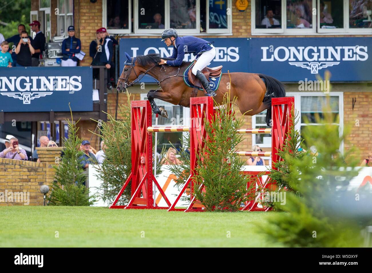 Hickstead, West Sussex, Regno Unito. Il 28 luglio 2019. 2 ° posto Peder Fredricson (SWE) Zacremento equitazione. La BHS Longines King George V Gold Cup presso il Royal International Horse Show. Credito: Sport In immagini/Alamy Live News Foto Stock