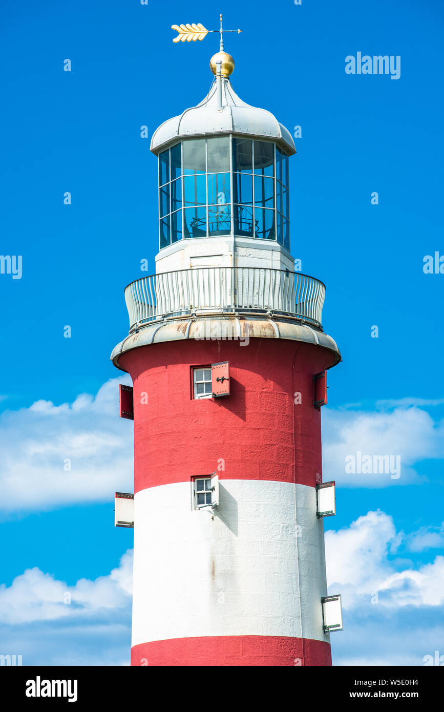 Smeatons Tower faro sul lungomare a Plymouth Hoe sulla costa sud di Devon, Inghilterra. Regno Unito. Foto Stock