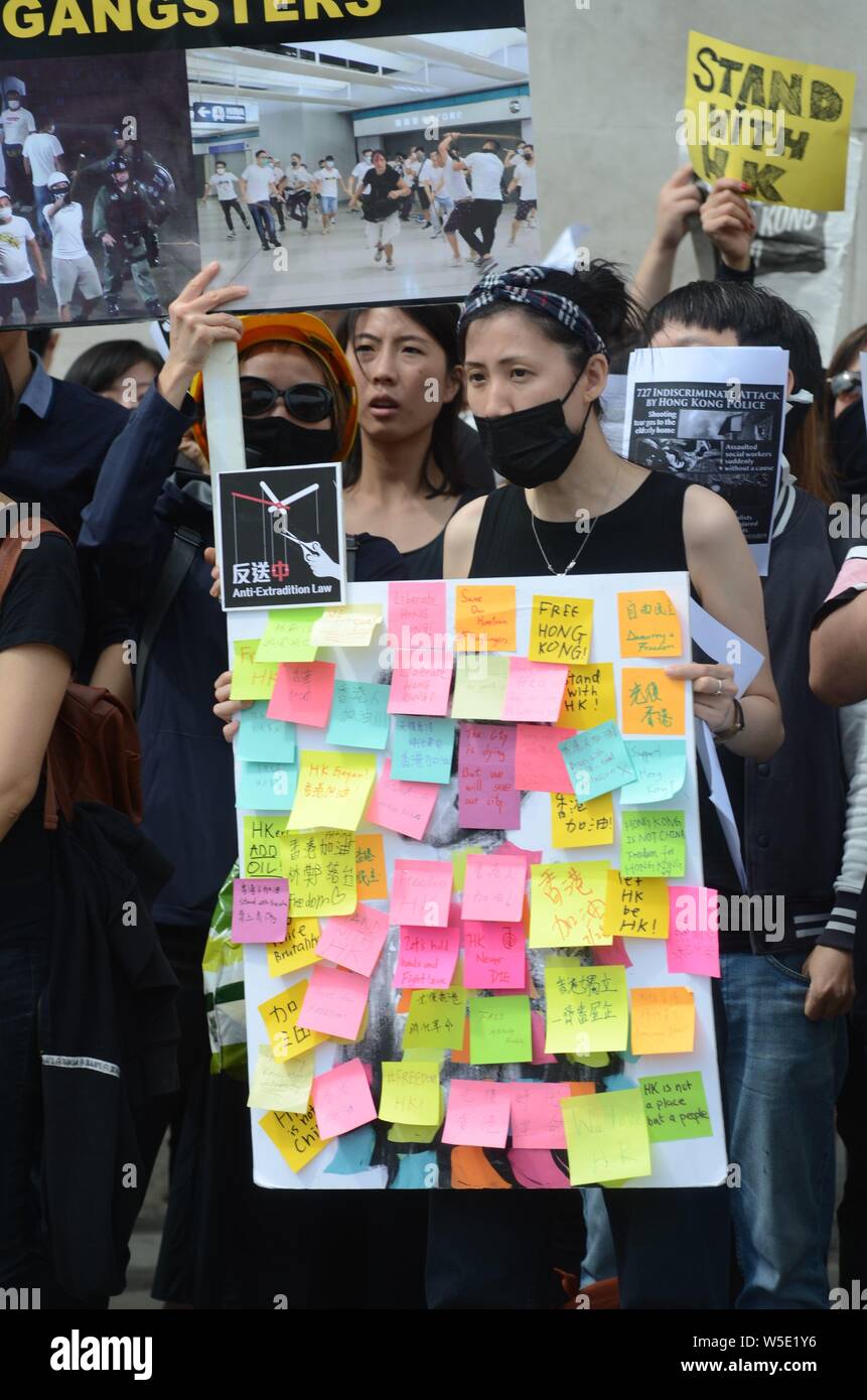 Londra, Regno Unito. Il 28 luglio 2019. Protesta in Trafalgar Square a supporto con Hong Kong in proteste contro la legge in materia di estradizione. Credito: JOHNNY ARMSTEAD/Alamy Live News Foto Stock