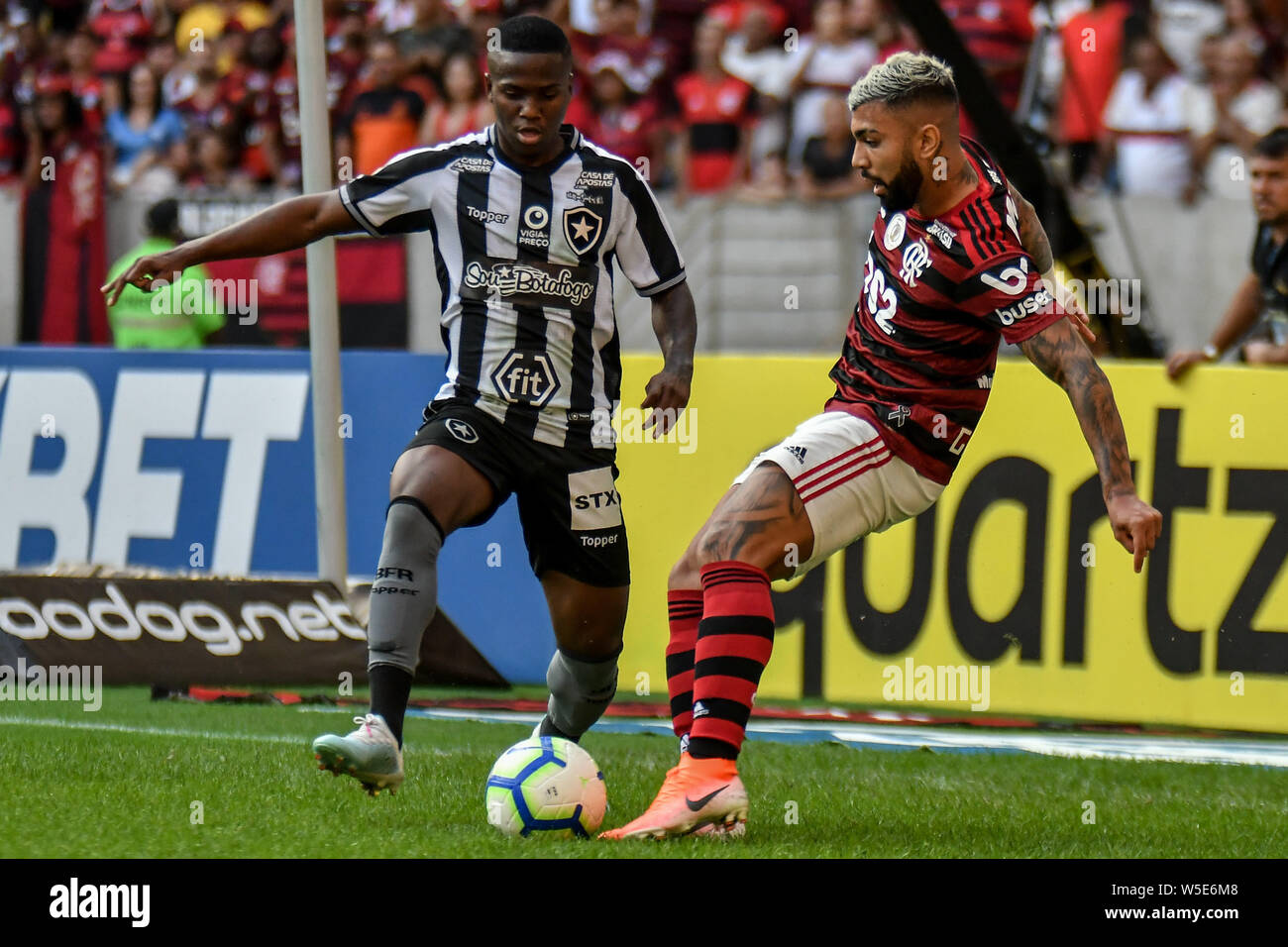Rio De Janeiro, Brasile. 28 Luglio, 2019. Durante il Flamengo x Botafogo, partita valevole per il dodicesimo round del campionato brasiliano, tenutasi al Maracanã stadium, situato nella città di Rio de Janeiro, questa domenica (28). Credito: Nayra Halm/FotoArena/Alamy Live News Foto Stock