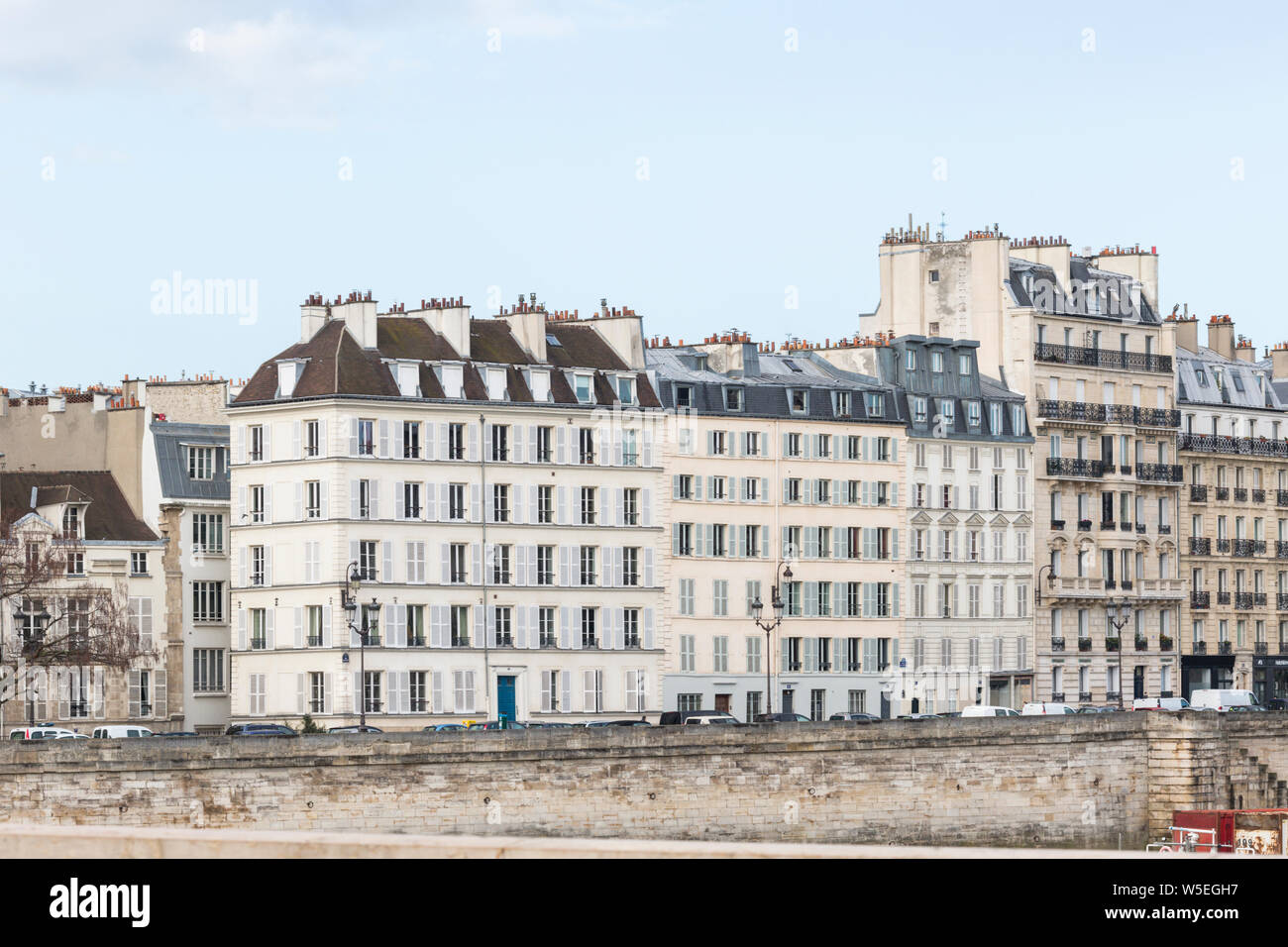 Elegante appartamento di Haussmann edifici sulla Ile de la Cite, Parigi, Francia Foto Stock