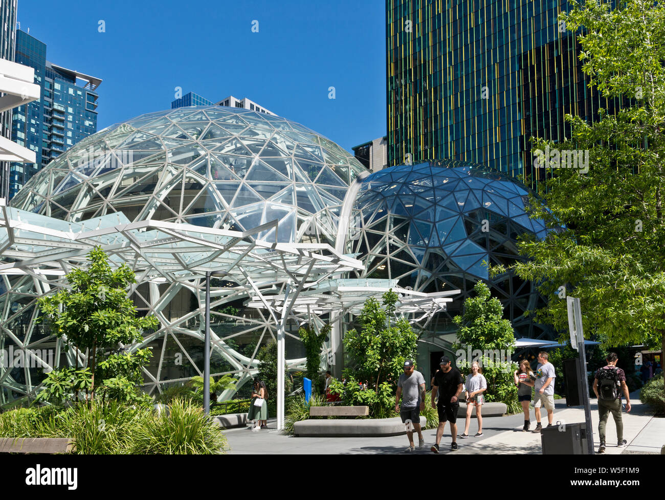 Sfere architettonico al di fuori di Amazon. Sede centrale a Seattle nello Stato di Washington, USA. Foto Stock