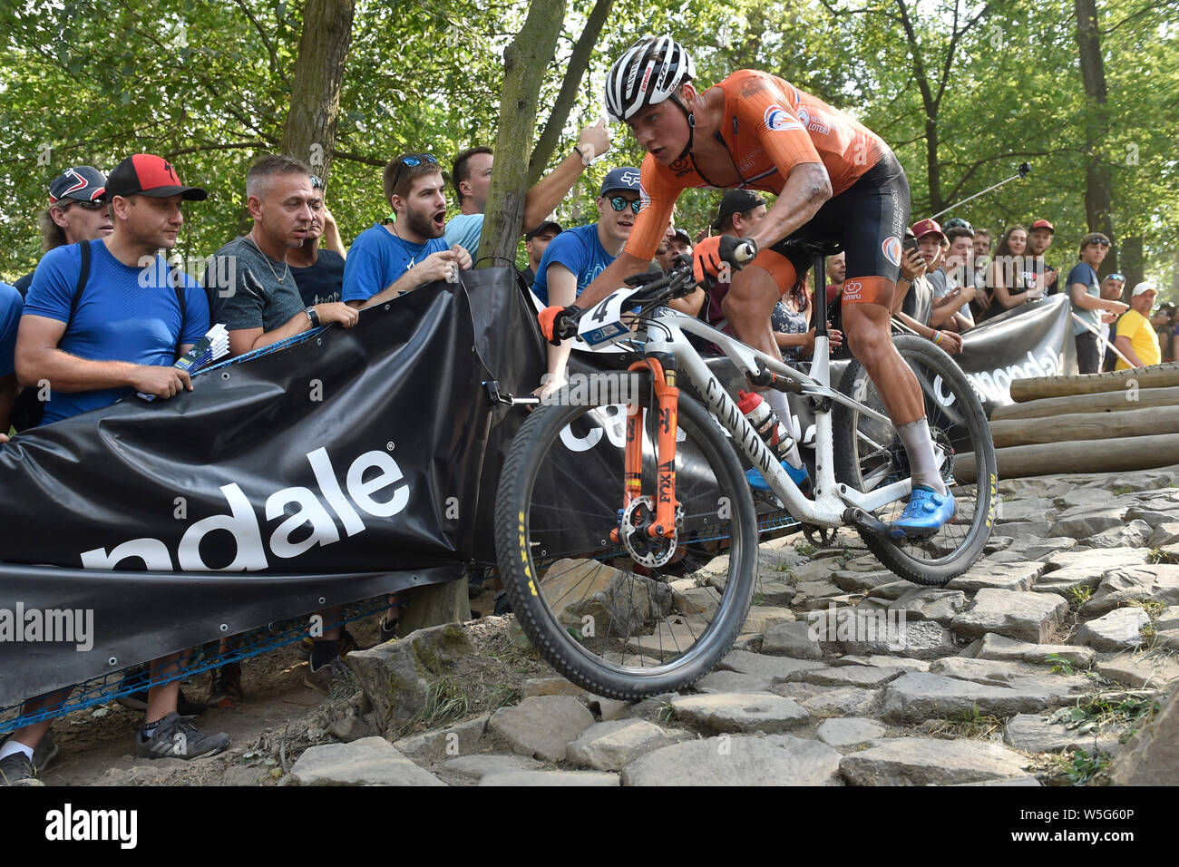 Brno, Repubblica Ceca. 28 Luglio, 2019. Medaglia d'oro Netherland's Mathieu van der Poel durante gli uomini elite Cross Country del Campionato Europeo gara di Brno, in Repubblica ceca, Domenica, 28 luglio 2019. (CTK/Vaclav Salek) Foto Stock