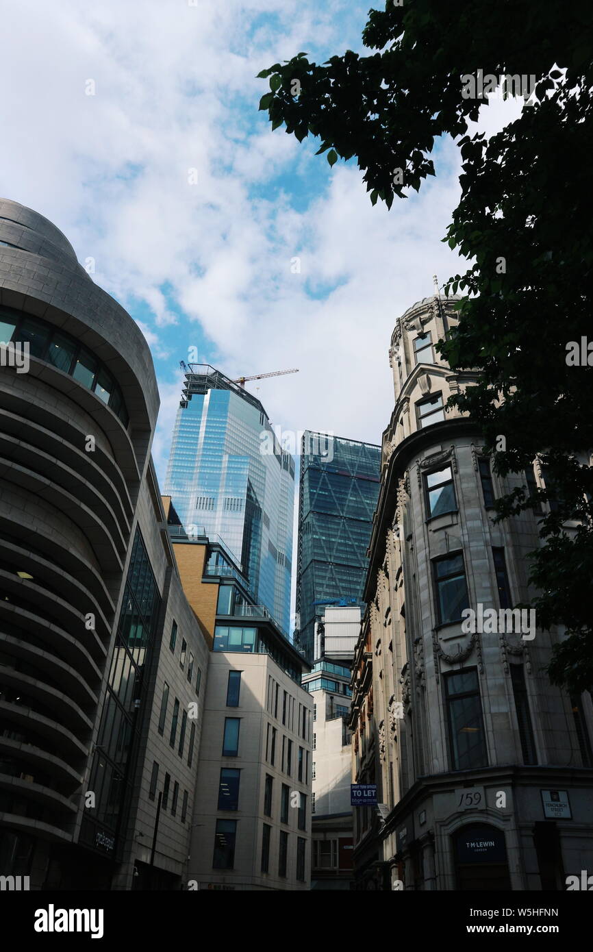 Antichi e moderni edifici nel cuore di Londra, Regno Unito. Foto Stock