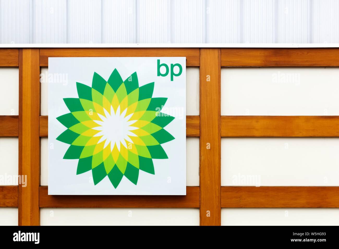 Auxerre, Francia - 23 Settembre 2015: BP nome anche British Petroleum, è uno del mondo di sei principali società petrolifere e del gas Foto Stock
