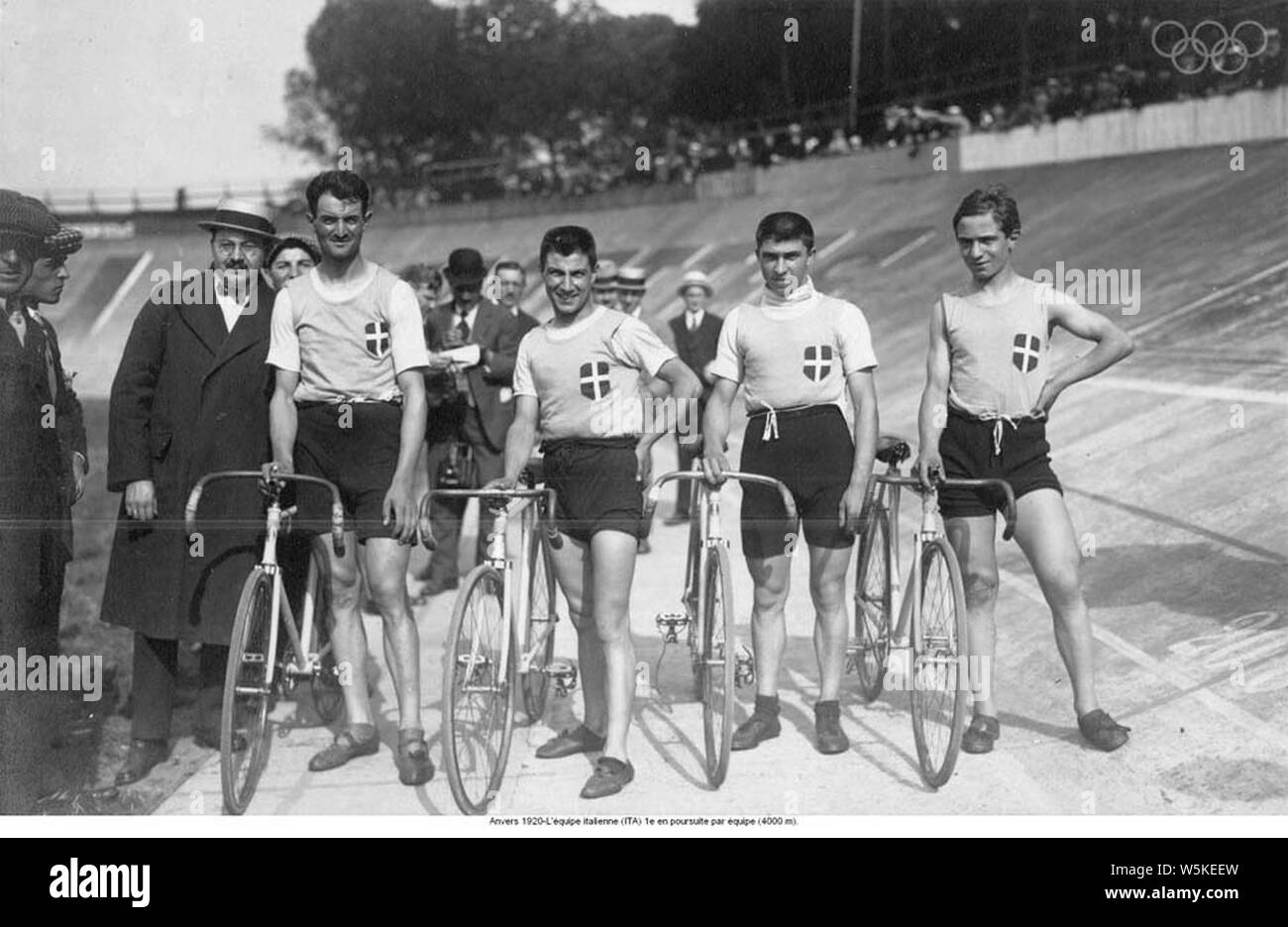 Escursioni in bicicletta al 1920 Olimpiadi di estate, il team italiano, il team Pursuit. Foto Stock