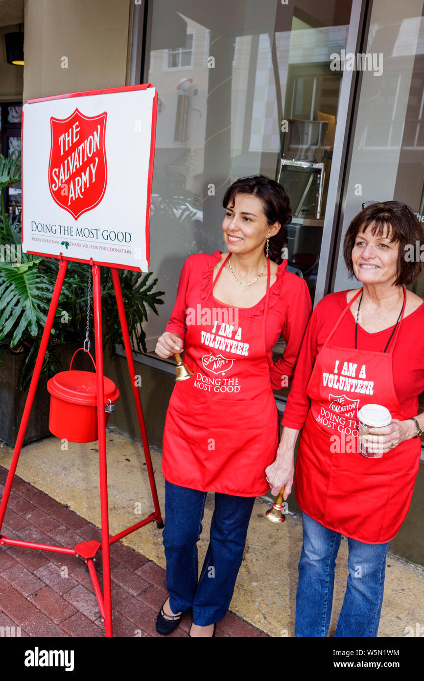 West Palm Beach Florida, Clematis Street, Salvation Army, chiesa cristiana evangelica, religione, punto di raccolta, donazione, raccolta fondi, carità, scudo rosso, Foto Stock