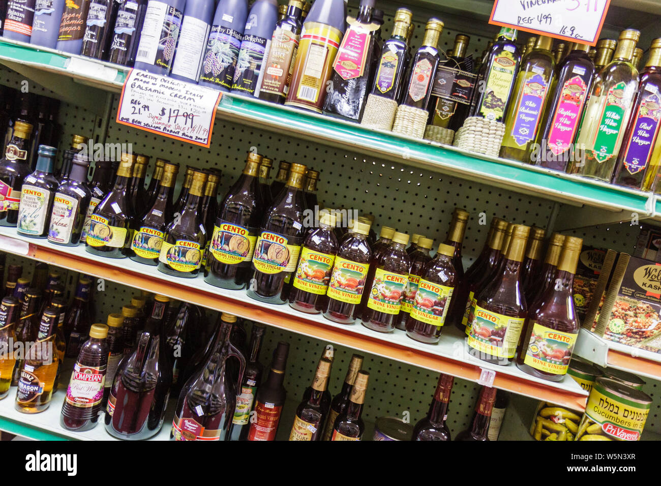 North Miami Beach Florida, Laurenzo's Italian Market, supermercato, alimentari, cibo gourmet, shopping shopper shopping negozi di mercato mercati di mercato Foto Stock