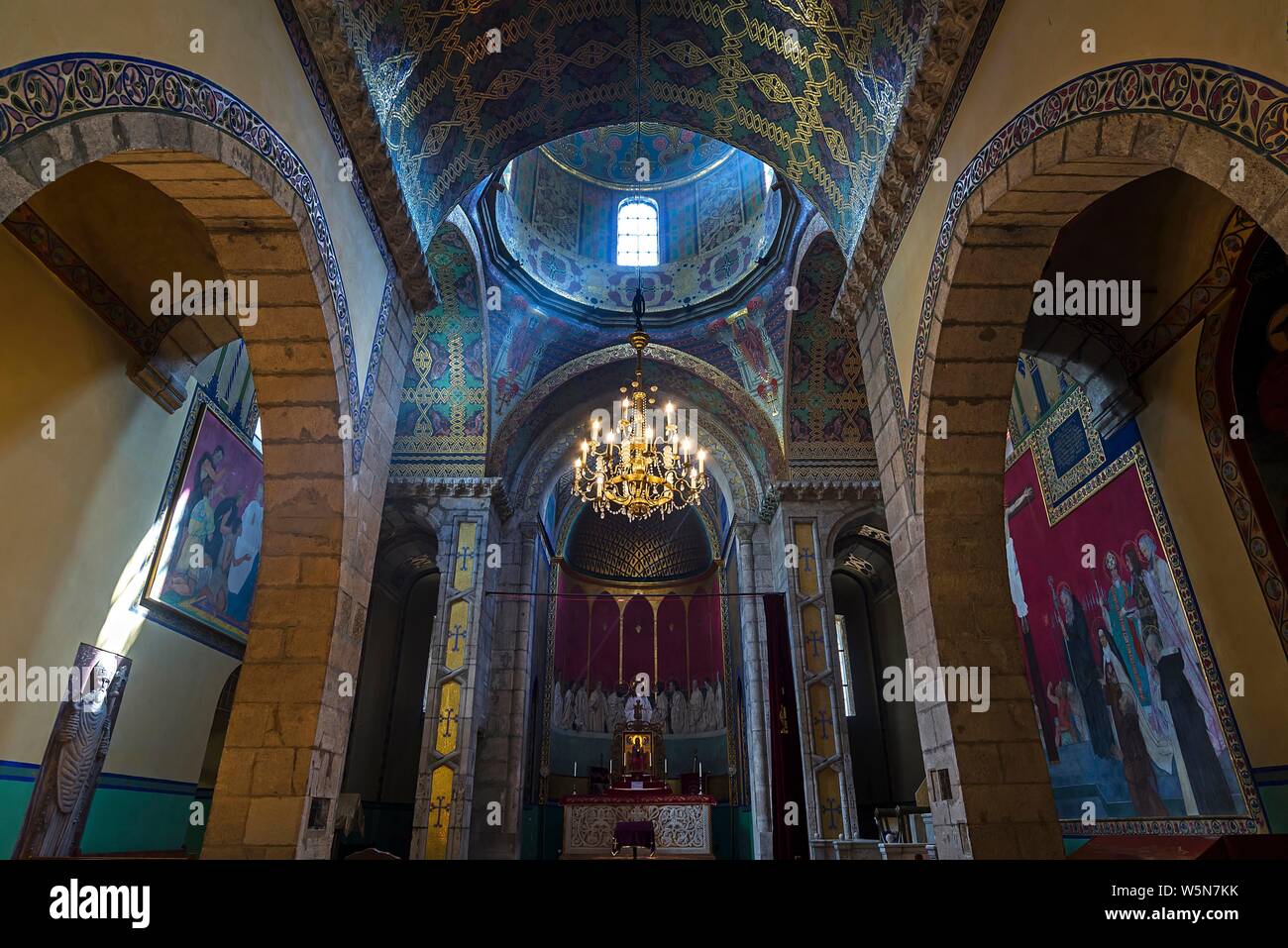 Altare camera con la luce Dome, Cattedrale armena, Lviv, Ucraina Foto Stock