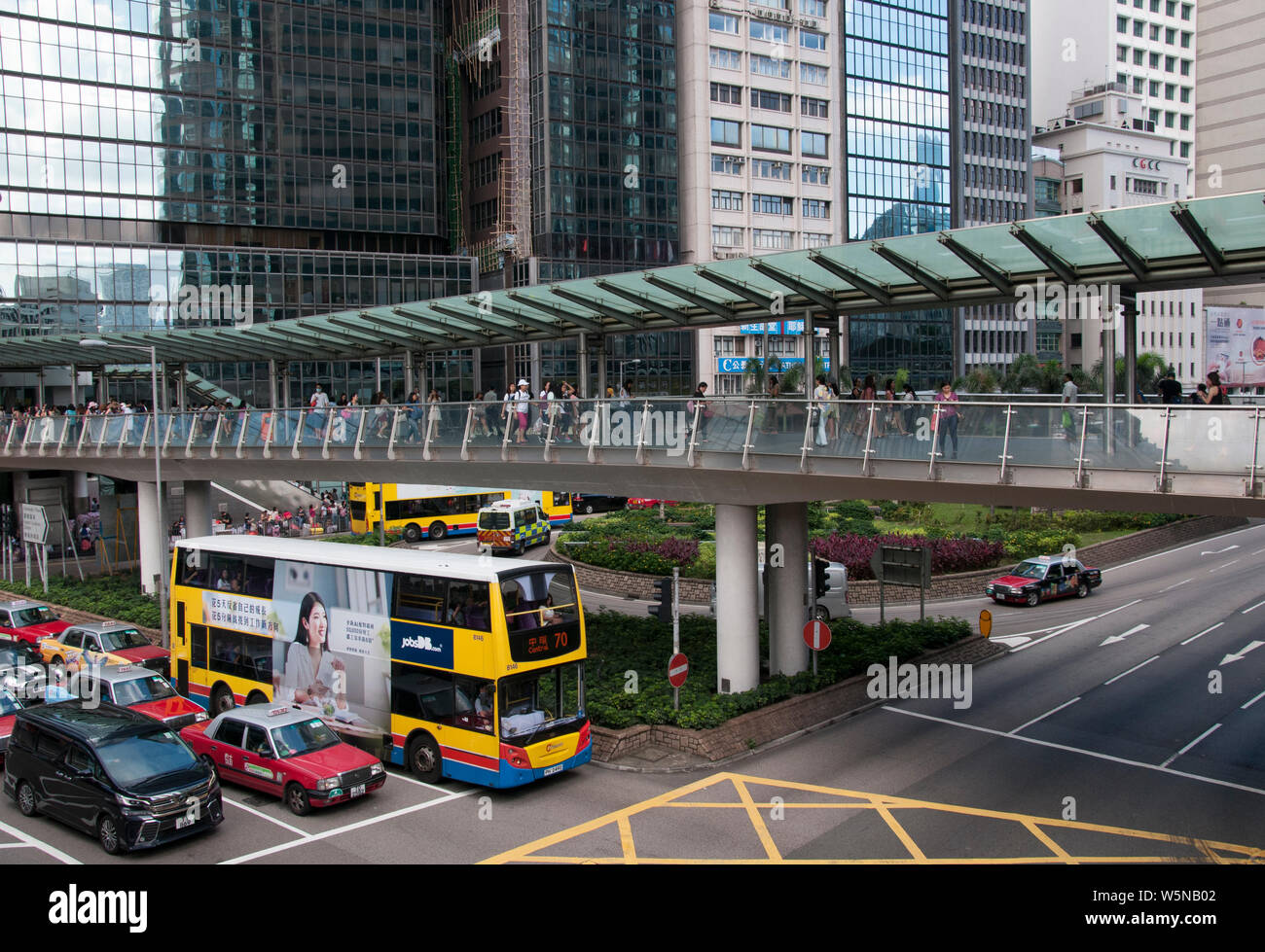 La passerella su Connaught Road Central, Hong Kong, Cina Foto Stock