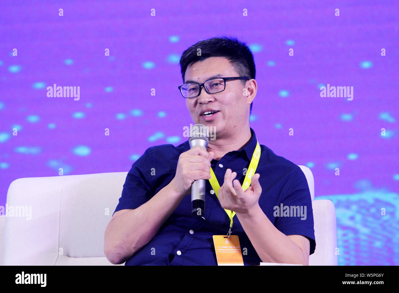 Xiong Youjun, Chief Technical Officer (CTO) di UBTech, parla durante il 2019 di intelligenza artificiale Conferenza e vertice di imprenditori Forum di chi Foto Stock