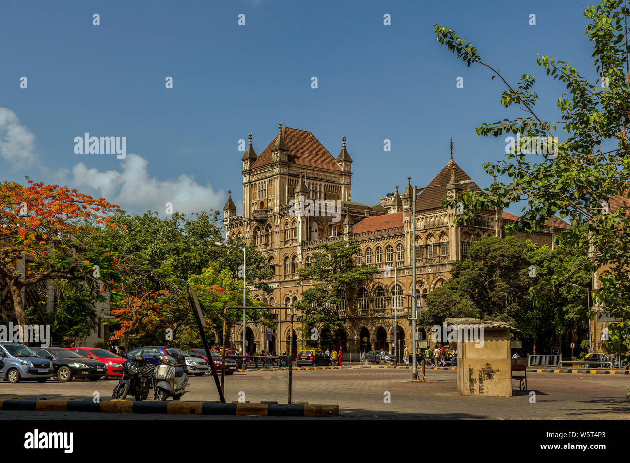 24-Apr-2015-patrimonio architettonico-l'Elphinstone College Kalaghoda Mumbai Maharashtra India asia Foto Stock