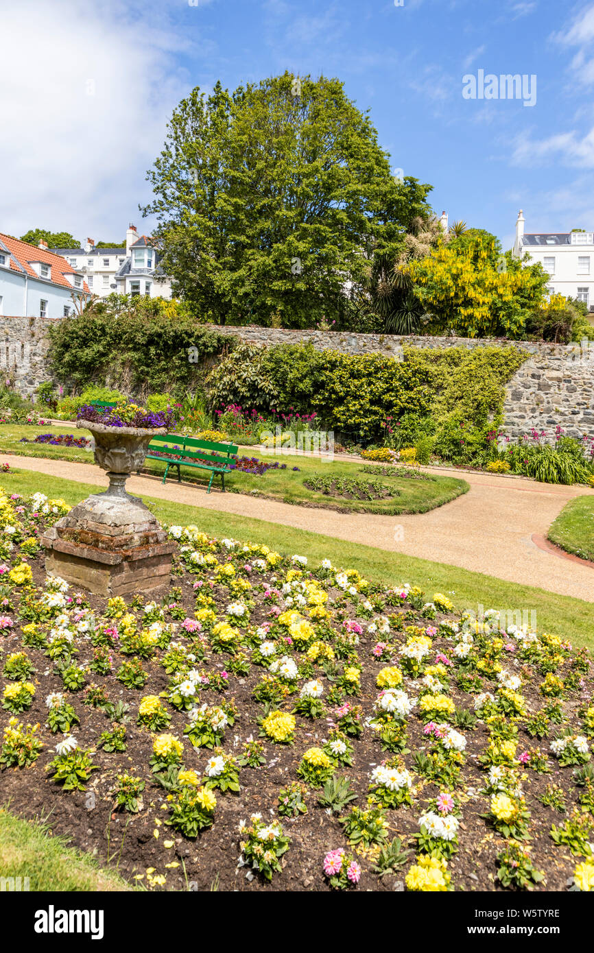 Candie Gardens, restaurata alla fine del XIX secolo i giardini, St Peter Port Guernsey, Isole del Canale della Manica UK Foto Stock