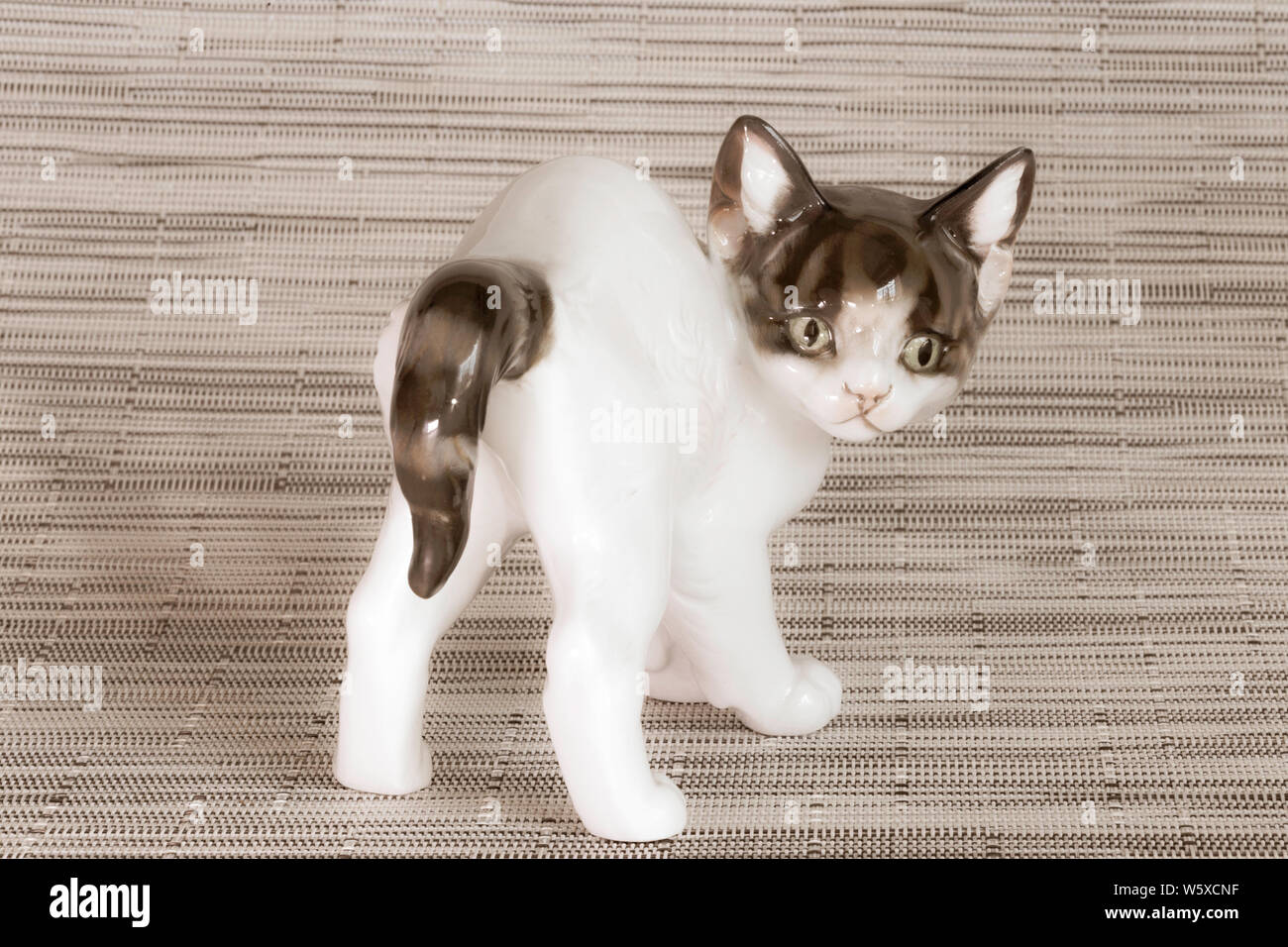 VINTAGE ROSENTHAL THEODOR KARNER DESIGN porcellana permanente gattino figurina Foto Stock