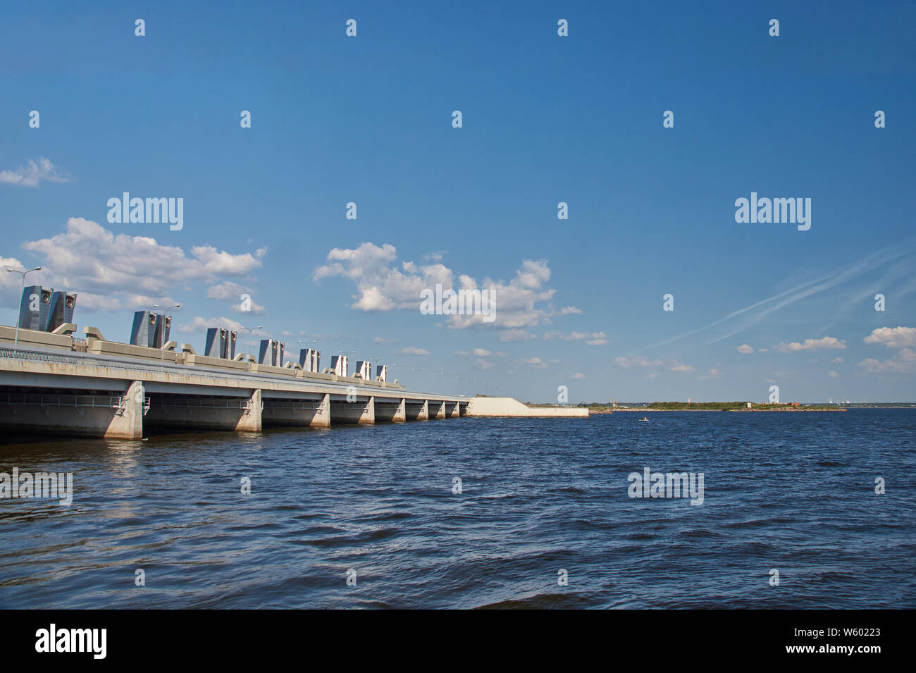 Diga di Gateway nel Golfo di Finlandia. San Pietroburgo, Russia Foto Stock