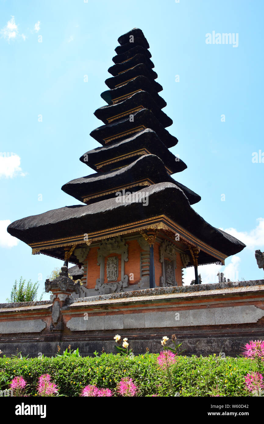 Pura Ulun Danu Beratan, o pura Bratan, è una delle principali indù acqua Shaivite tempio, Bali, Indonesia, Asia Foto Stock