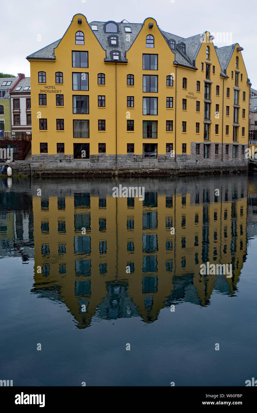 Crociera SILVERSEA Silver Wind a Alesund in Norvegia Foto Stock