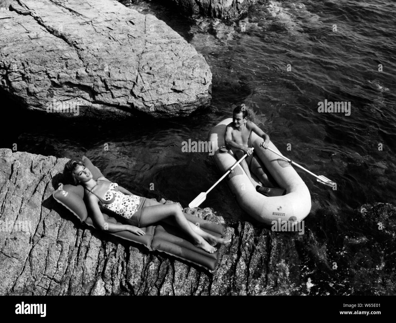 Pirelli - pirelli dinghy e materasso, 1960 Foto Stock