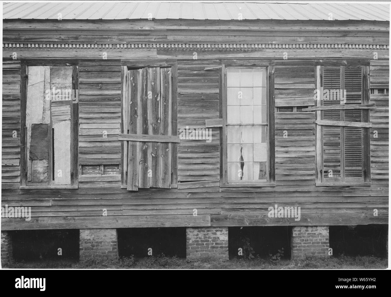 Armonia comunità, Putnam County, Georgia.... La maggior parte delle vecchie case di piantagione sono dati in affitto dalla Pentecoste . . .; Portata e contenuto: Full didascalia recita come segue: armonia comunità, Putnam County, Georgia.... La maggior parte delle vecchie case di piantagione sono dati in affitto da bianchi. Questo uno, o piuttosto che una parte di esso che è realmente vissuto in, è la casa di un vecchio [afro-americano di] coppia che più o meno camp nella sua grande, soffitti alti camere. Foto Stock