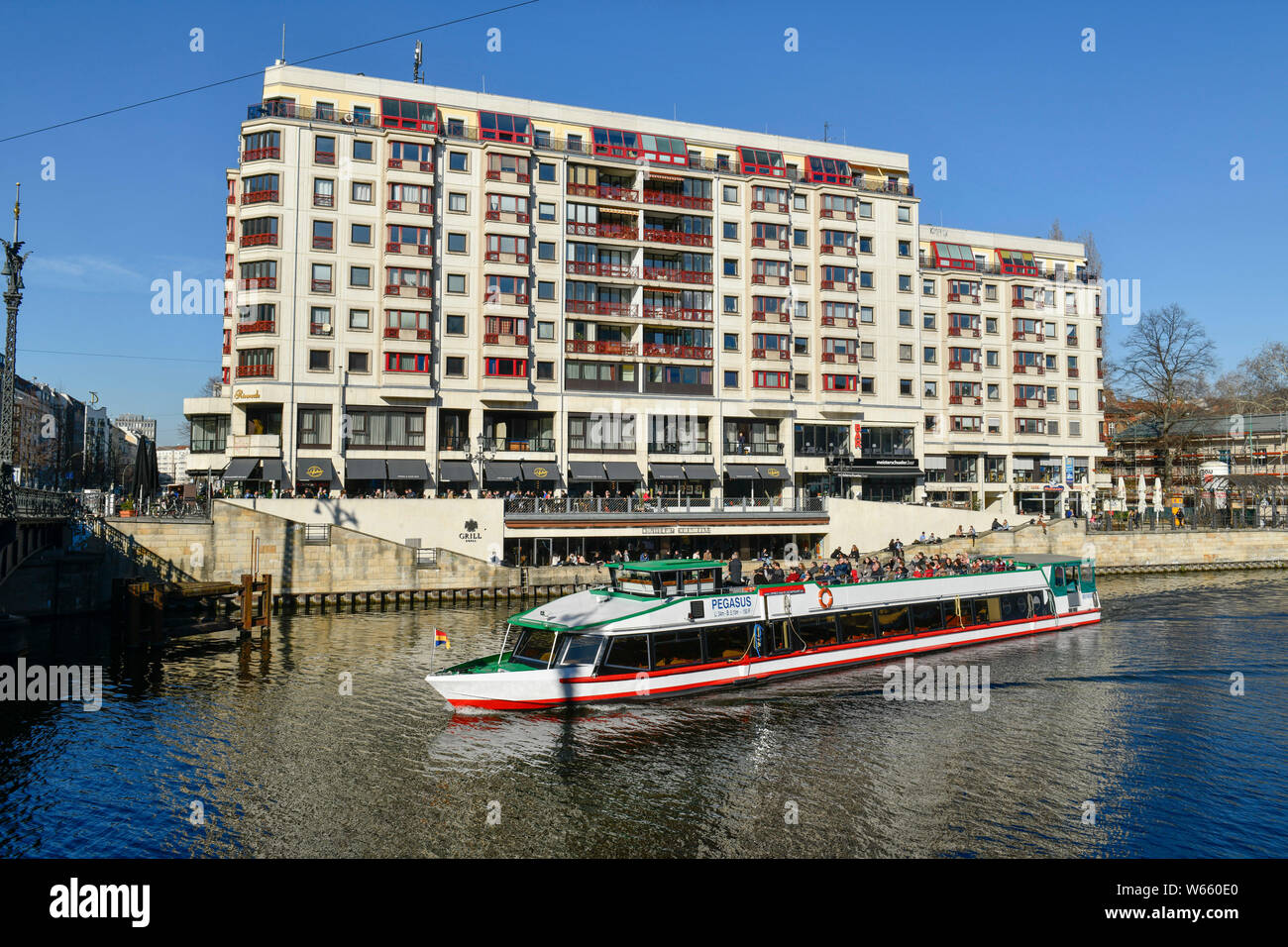 Ristorante Grill Royal, Friedrichstrasse, nel quartiere Mitte di Berlino, Deutschland Foto Stock