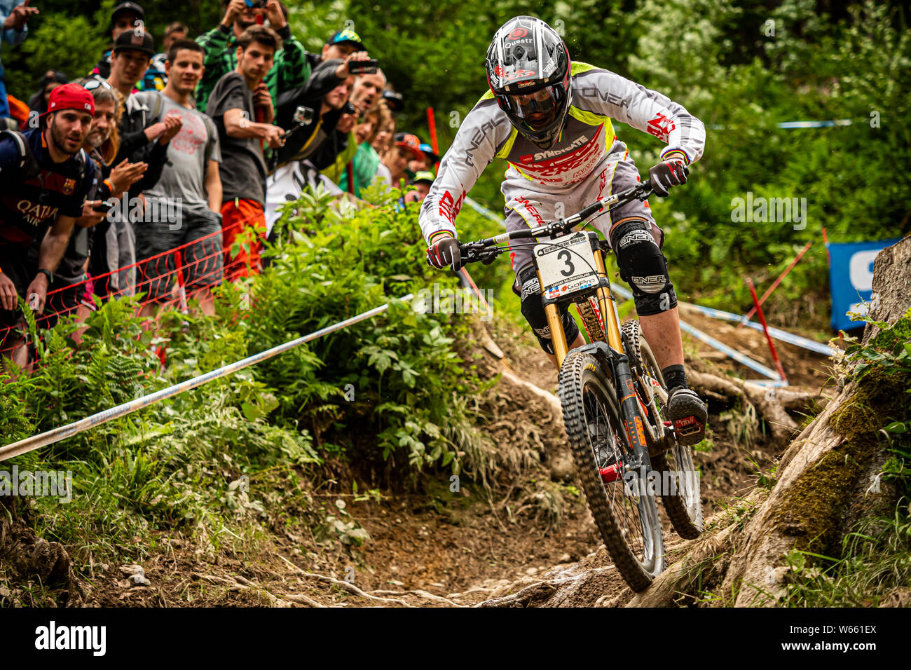 Giugno 14, 2015 - Leogang, Austria. Greg Minnaar racing a UCI Mountain Bike Downhill Coppa del mondo. Foto Stock