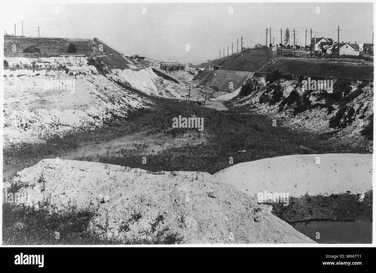 Il lago Washington Ship Canal, U.S. Serrature del governo, Seattle, Washington. Il Lago Union al Lago Washington.; Portata e contenuto: la US Army Corpo degli Ingegneri ampiamente fotografato molte delle opere civili progetto e fiume e il porto di miglioramento che sono stati coinvolti con. Il Lago Washington Ship Canal e Hiram Chittenden serrature sono state costruite per consentire il passaggio tra acqua dolce il Lago Union e acqua salata Puget Sound. Foto Stock