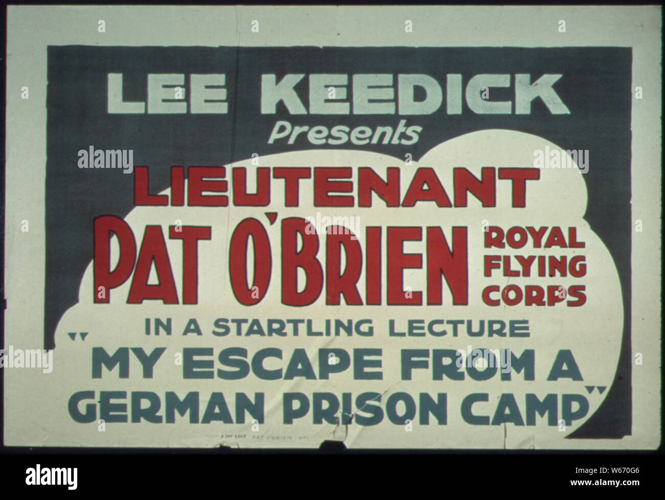 Lee Keedick presenta il Tenente Pat O'Brien Royal Flying Corps in una lezione sorprendente la mia fuga da un carcere in Germania Camp., ca. 1917 - ca. 1919 Foto Stock