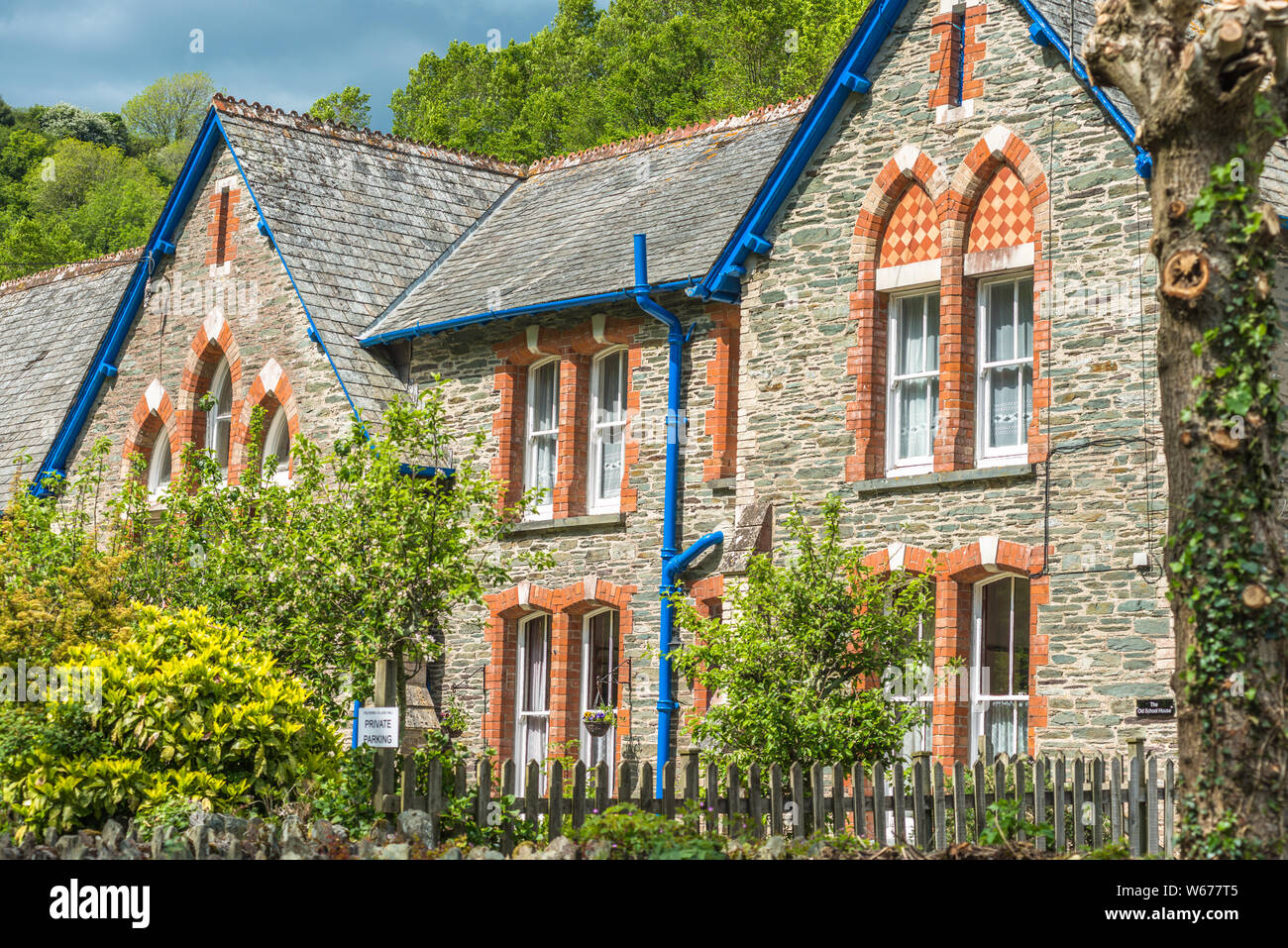Polperro Village Hall presso la Old School House sul Cornish Coast, Cornwall, Inghilterra, Regno Unito. Foto Stock