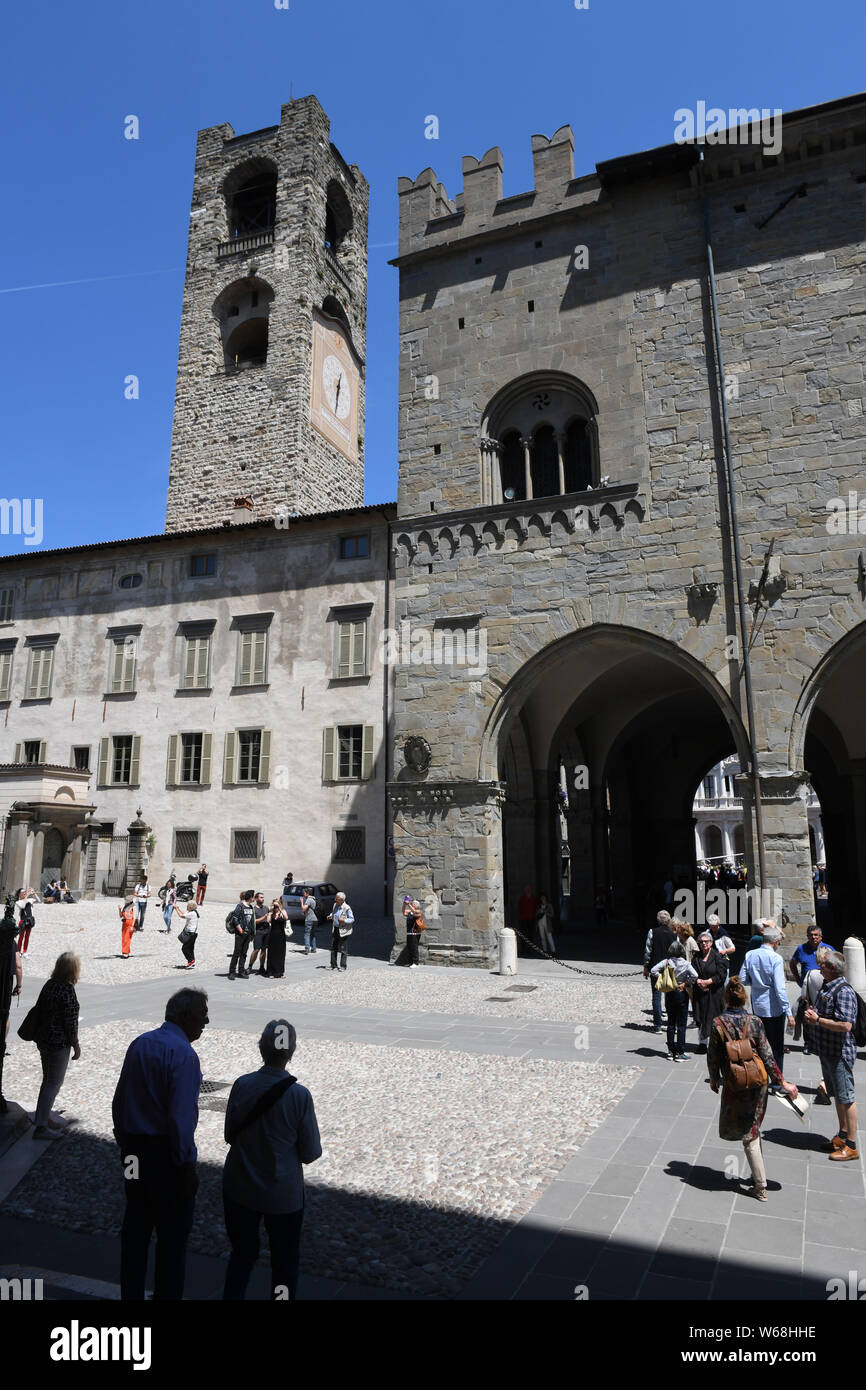 Il Campanile nella città alta di Bergamo, Lombardia, Italia Foto Stock