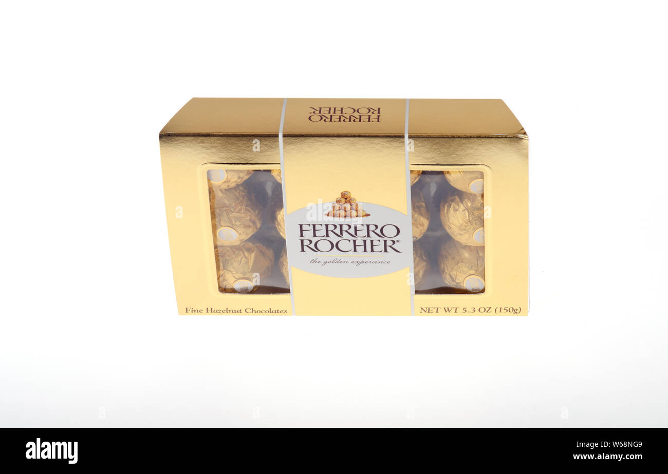 Ferrero Rocher ammenda nocciola caramelle box Foto Stock