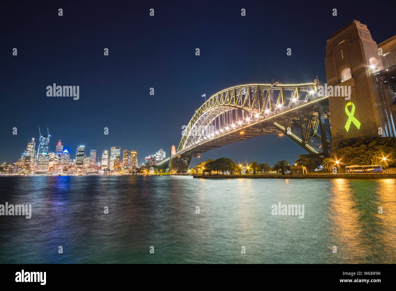 Il Ponte del Porto di Sydney è un patrimonio di acciaio elencati attraverso il ponte di arco attraverso il porto di Sydney che porta rampa, vehicular, Bicicletta e Pedonale t Foto Stock