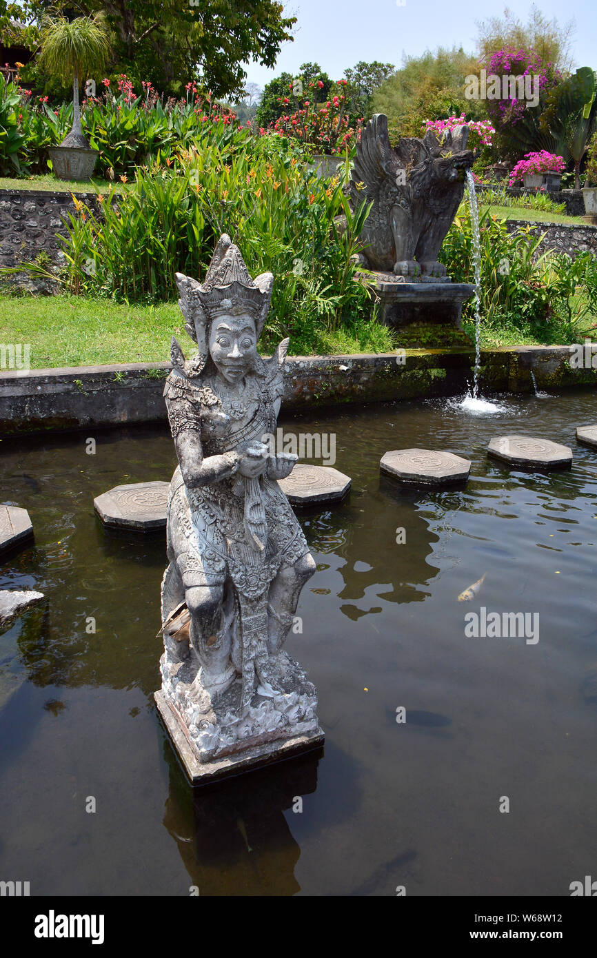 Tirta Gangga è un ex palazzo reale di Bali Orientale, Indonesia, Asia Foto Stock