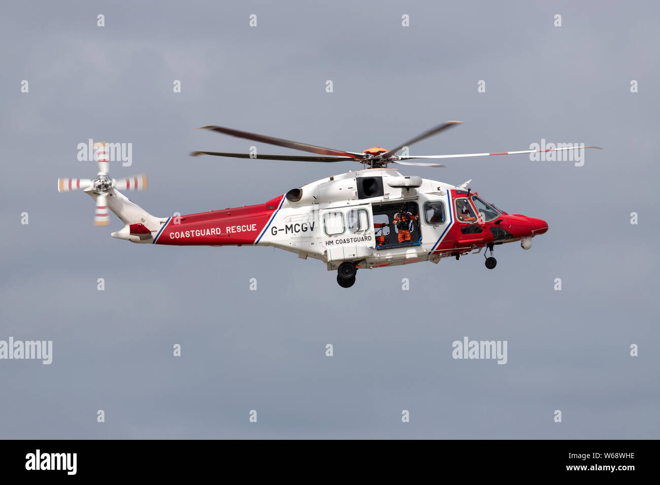 Bristow elicotteri AgustaWestland AW189 con registrazione G-MCGV in funzionamento per la Guardia Costiera britannica Foto Stock