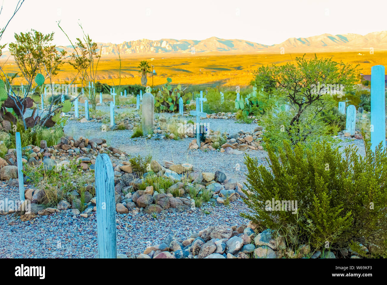 Cimitero Boothill al tramonto. Oggetto contrassegnato per la rimozione definitiva Arizona - 2 Novembre 2018 Foto Stock