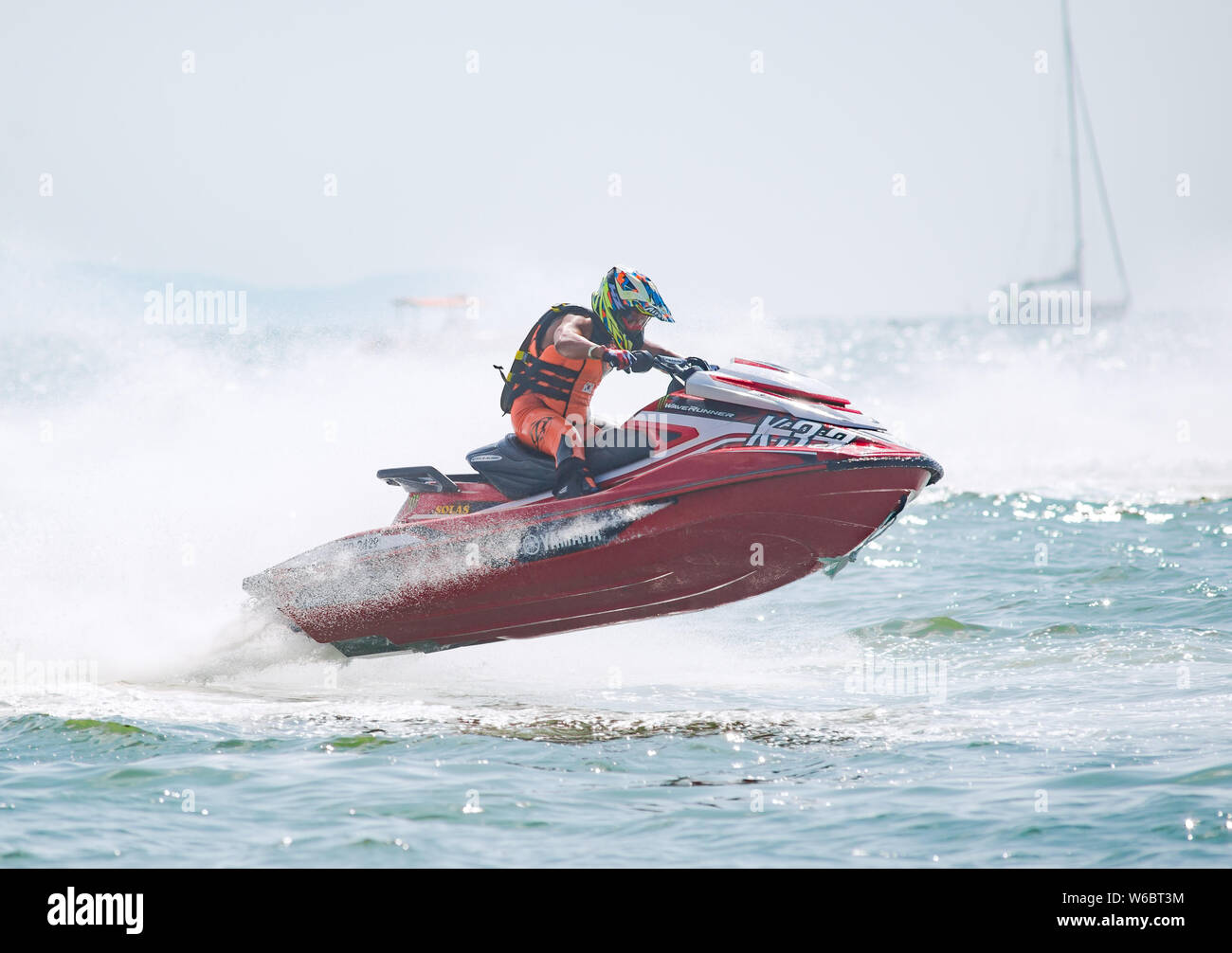 Pattaya, Tailandia - 9 Dicembre 2017: Euncheol Ha dalla Corea del Sud, in concorrenza per la Pro-Am Runabaout classe aperta del Jet Ski World Cu Foto Stock