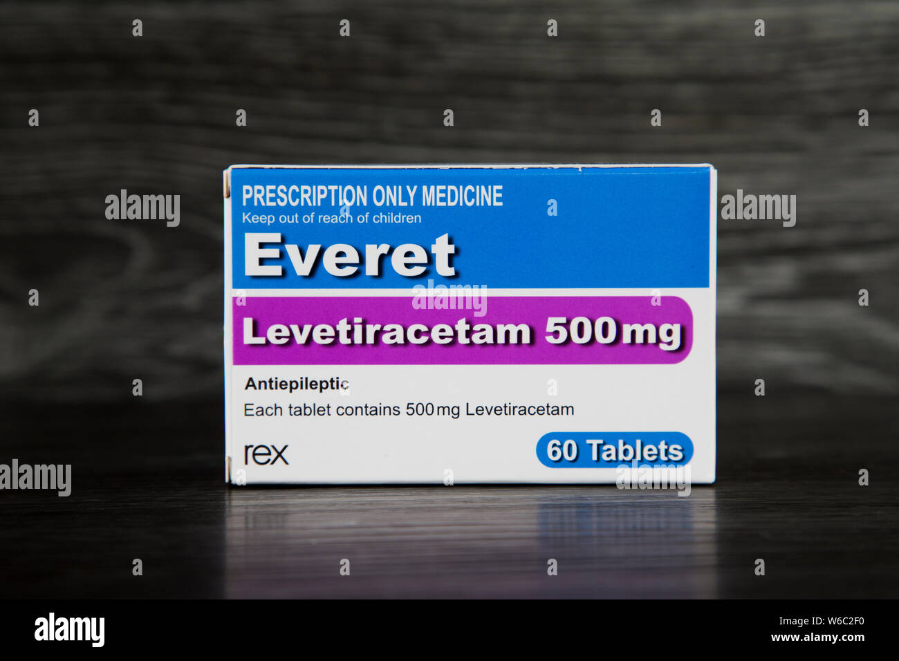 Scatola di Everet Levetiracetam Rex 500mg. Trattamento di Epilipsy, commercializzato come Keppra. Alternativa a Epilim o valproato di sodio, lamotrigina. Foto Stock