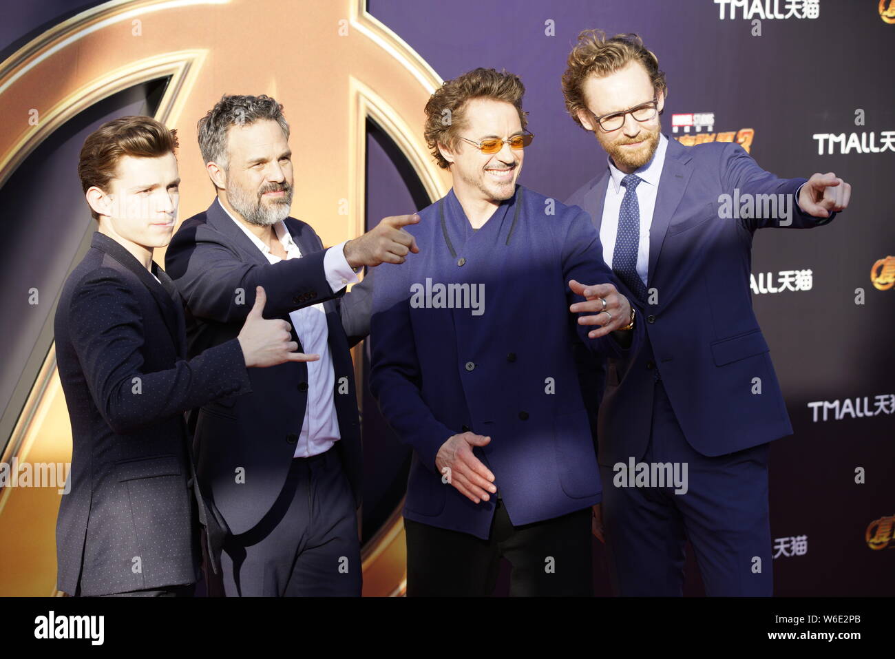 (Da sinistra) l'attore inglese Tom Holland, attore e regista Mark Ruffalo, American attore e cantante Robert Downey Jr e attore inglese Tom Ciao Foto Stock