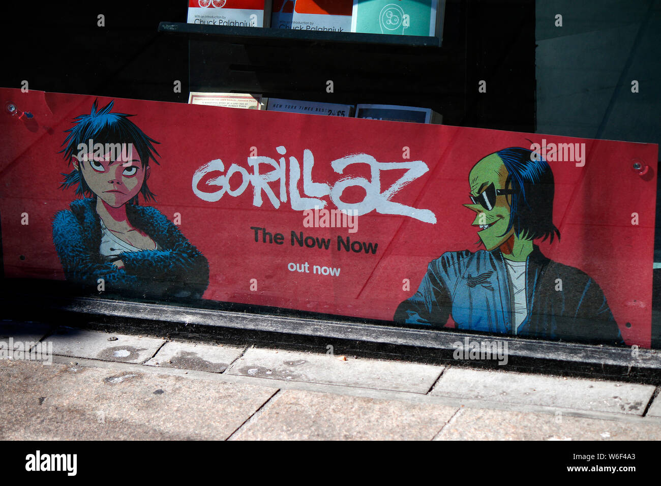 Graffity: Gorillaz, Belfast, Nordirland/ Irlanda del Nord (nur fuer redaktionelle Verwendung. Keine Werbung. Referenzdatenbank: http://www.360-berlin Foto Stock