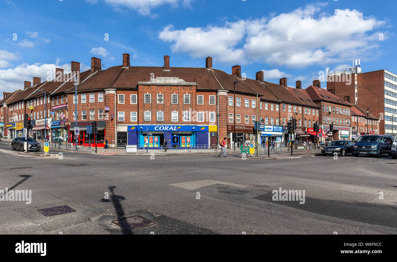 Terrazza casa, Edgware, A5 Foto Stock