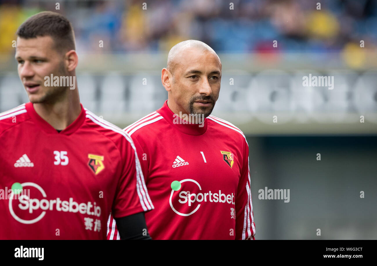 Il portiere Heurelho Gomes di Watford pre match durante la pre-stagione amichevole tra QPR & Watford a Loftus Road Stadium, Londra, Inghilterra su 2 Foto Stock