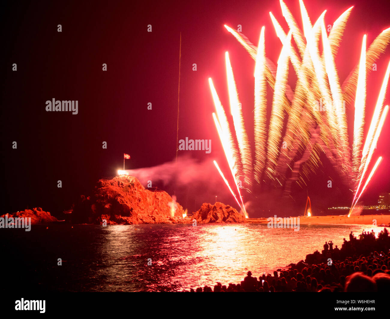 Blanes, in Catalogna, Spagna - 26 Luglio 2019 - Blanes il Festival dei fuochi d'artificio Foto Stock