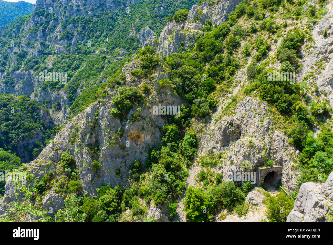 Asopos Gorge, il confine naturale tra Oiti e Kalidromos montagna nel parco nazionale di Oiti in Grecia centrale Foto Stock