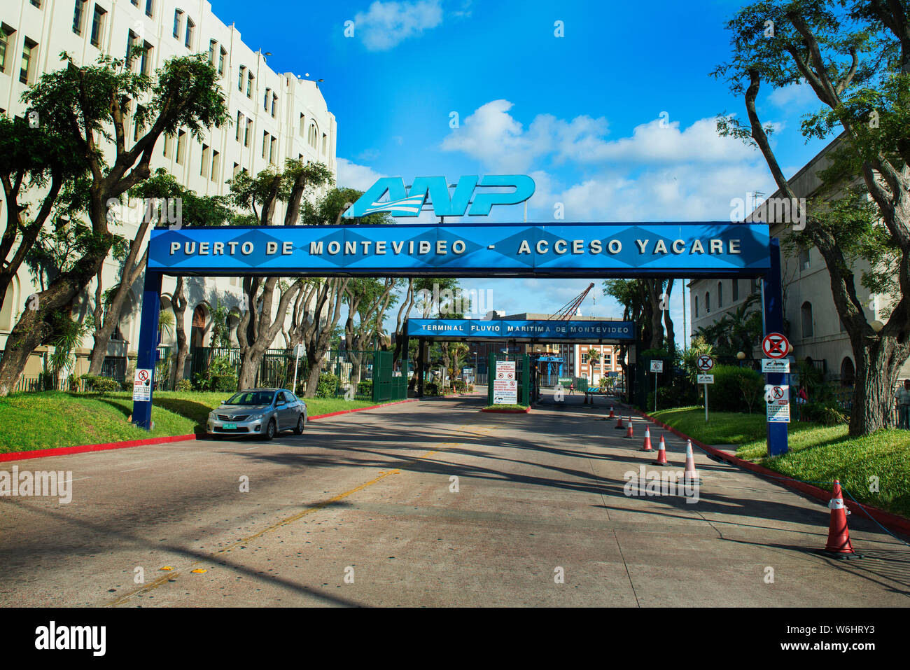 Dal Porto di Montevideo è uno dei principali porti del Sud America e svolge un ruolo molto importante nell'economia dell'Uruguay. Foto Stock