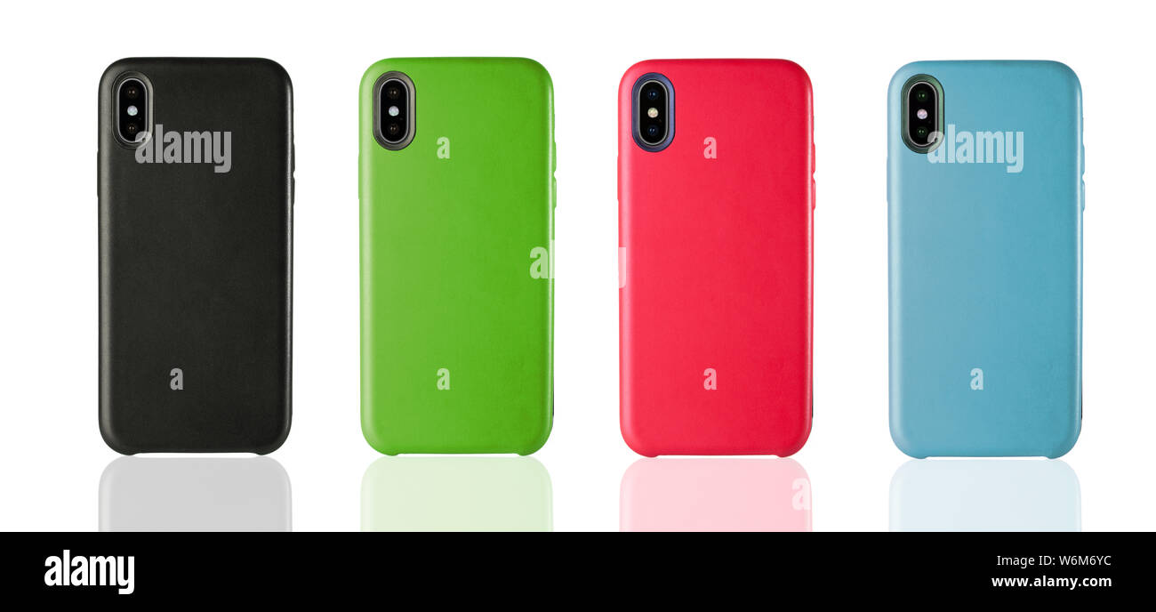 Quattro per il nero e rosso, verde, blu phone custodie in pelle bianca su sfondo isolato, classic design accessori. Foto Stock