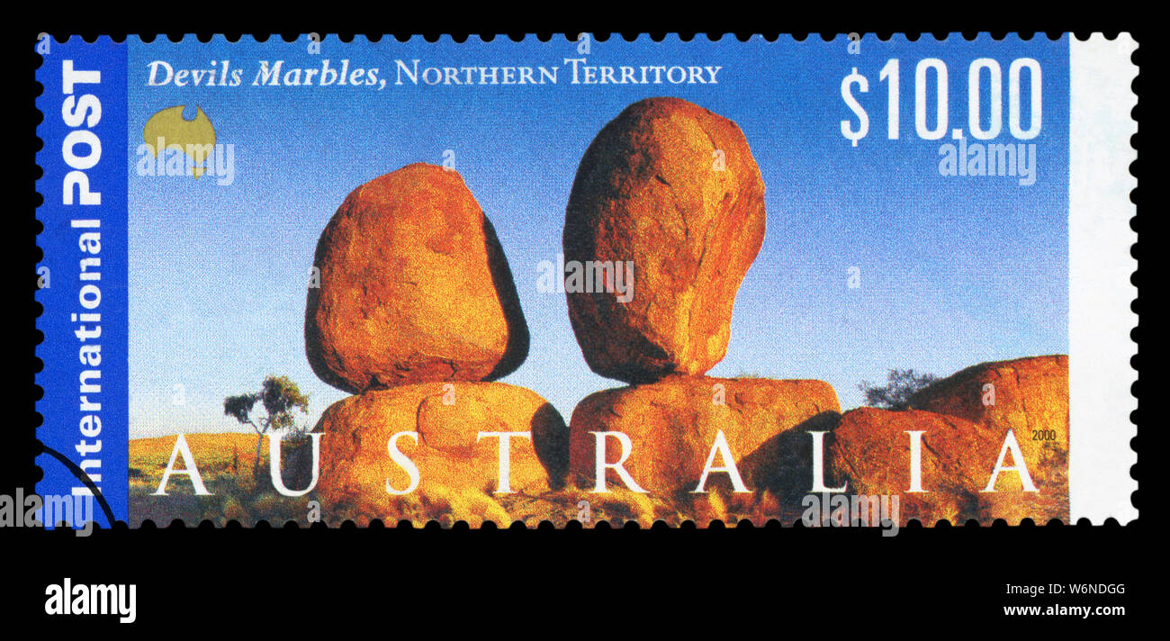 AUSTRALIA - circa 2000: un timbro stampato in Australia mostra i diavoli marmi, Northern Territory, circa 2000 Foto Stock